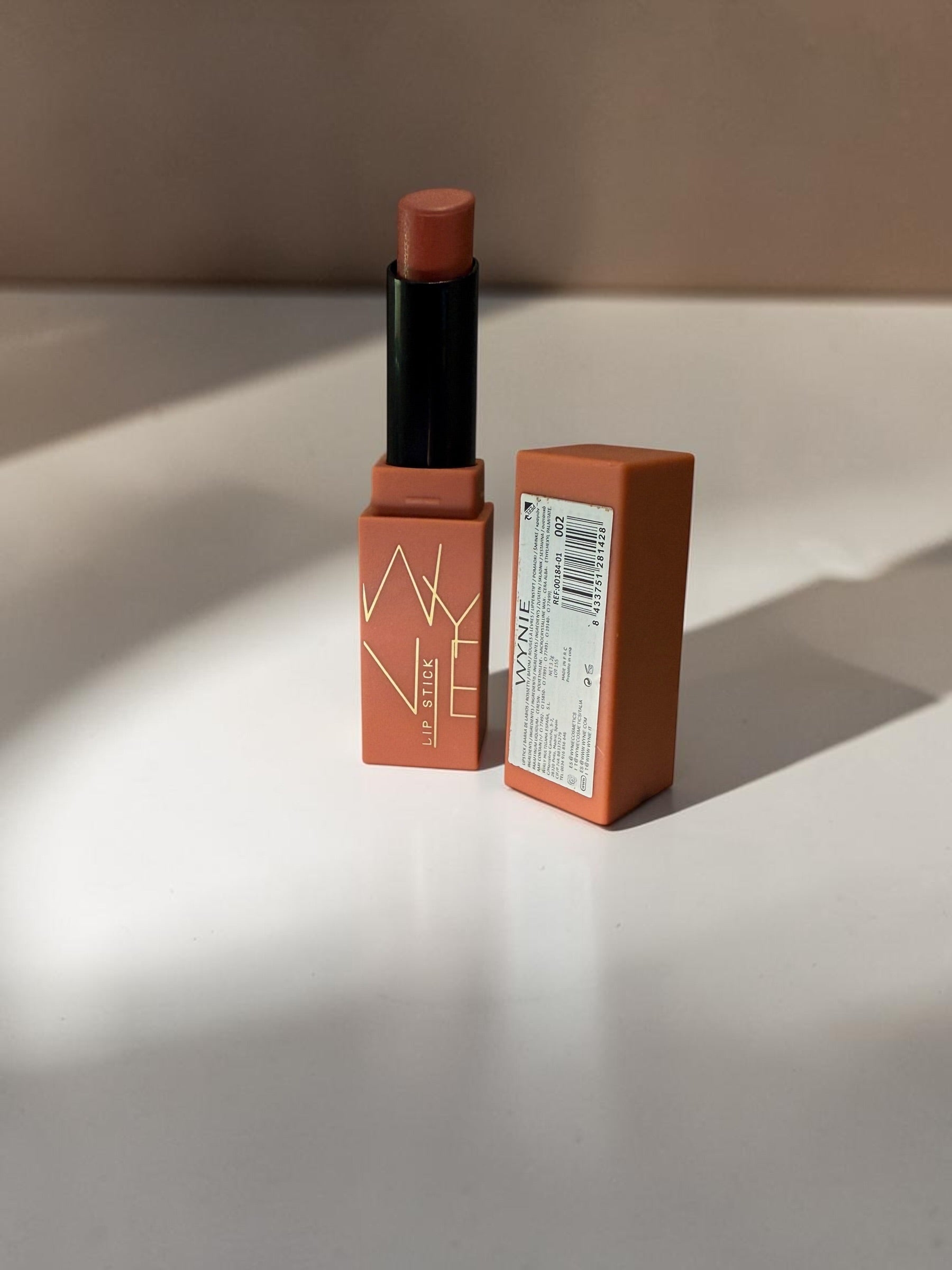 Wynie Lipstick 04